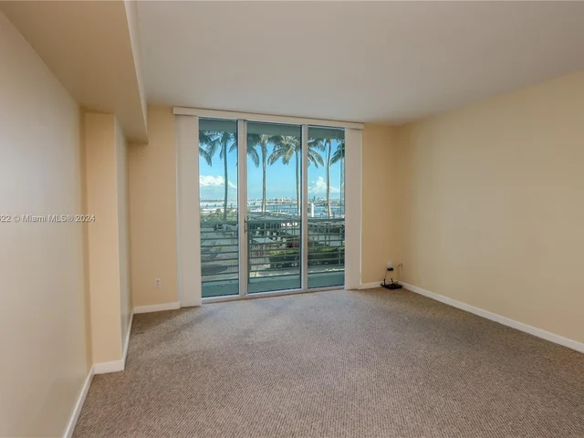325 S Biscayne Blvd # 1220, Miami FL 33131