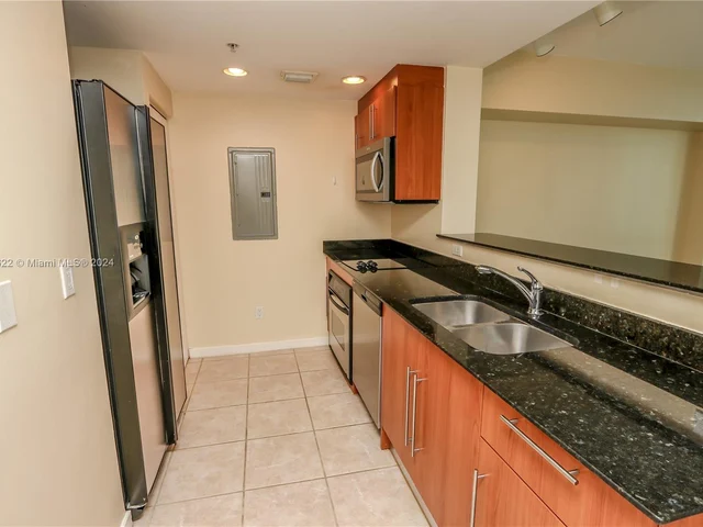 325 S Biscayne Blvd # 1220, Miami FL 33131