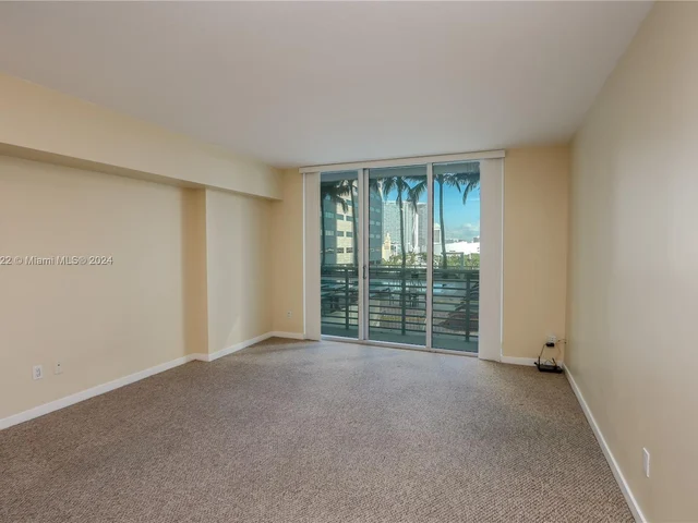 325 S Biscayne Blvd # 1220, Miami FL 33131