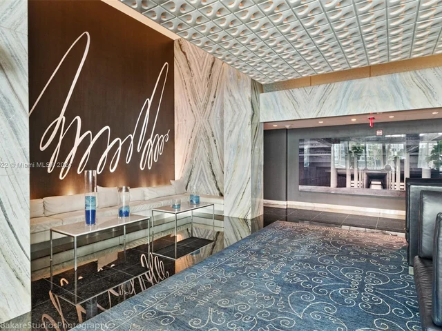 325 S Biscayne Blvd # 1220, Miami FL 33131