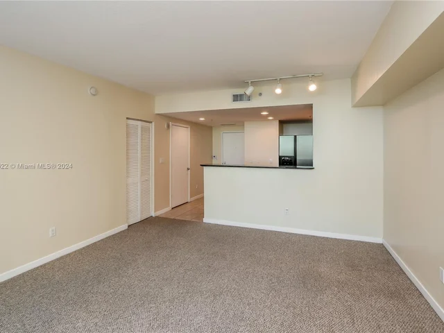 325 S Biscayne Blvd # 1220, Miami FL 33131