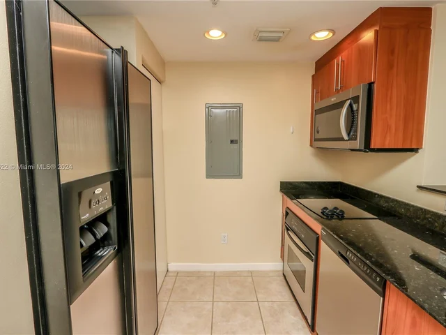 325 S Biscayne Blvd # 1220, Miami FL 33131