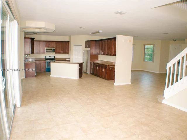 2221 Sloane Pl, Wellington FL 33414