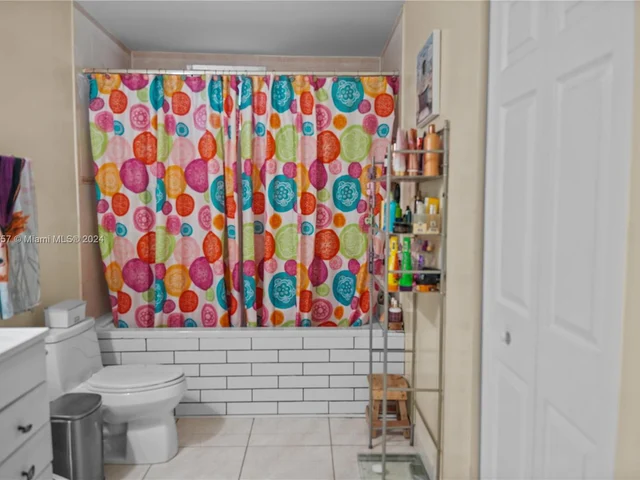 19310 NW 48th Ct, Miami Gardens FL 33055