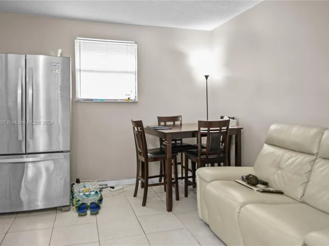 19310 NW 48th Ct, Miami Gardens FL 33055