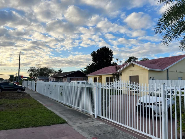 12571 SW 268th St, Homestead FL 33032