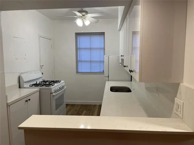 736 Lenox AV # B5, Miami Beach FL 33139