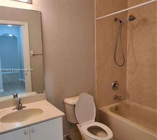 2903 SE 17th Ave # 102, Homestead FL 33035