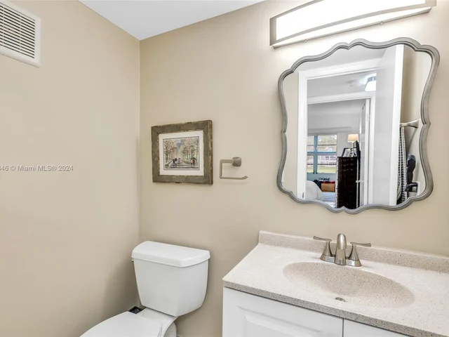 295 Grantham F # 295, Deerfield Beach FL 33442