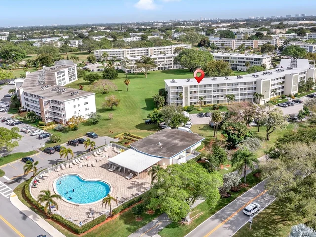 295 Grantham F # 295, Deerfield Beach FL 33442