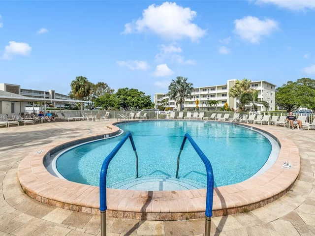 295 Grantham F # 295, Deerfield Beach FL 33442