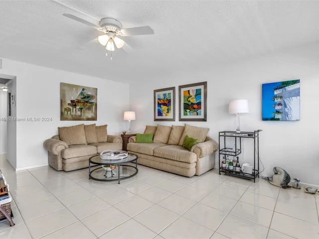 295 Grantham F # 295, Deerfield Beach FL 33442