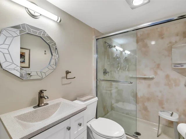 295 Grantham F # 295, Deerfield Beach FL 33442