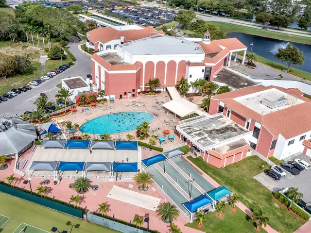 295 Grantham F # 295, Deerfield Beach FL 33442