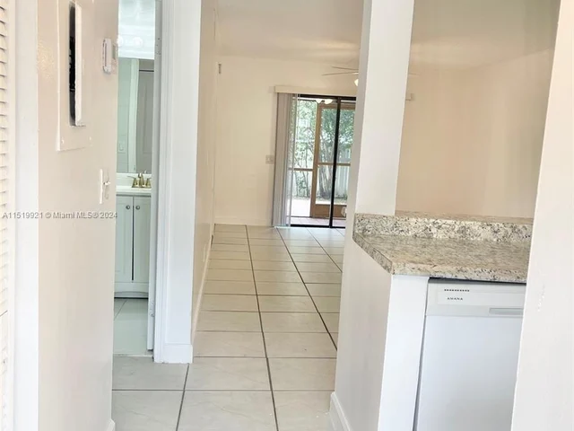 10581 Royal Palm Blvd # 10581, Coral Springs FL 33065