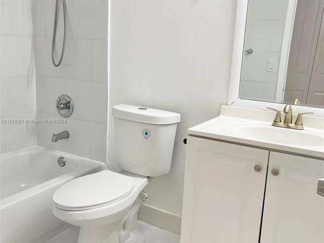 10581 Royal Palm Blvd # 10581, Coral Springs FL 33065