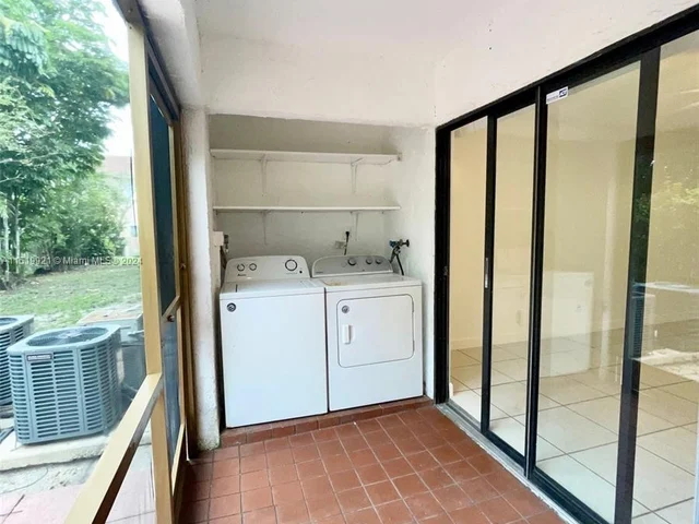 10581 Royal Palm Blvd # 10581, Coral Springs FL 33065