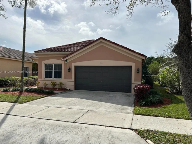 793 Tanglewood Cir, Weston FL 33327