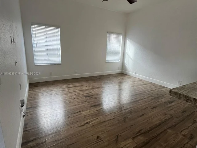 793 Tanglewood Cir, Weston FL 33327