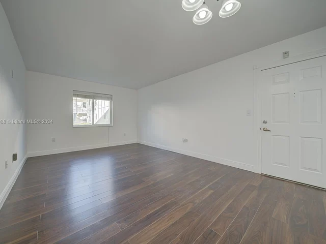 8603 SW 68th Ct # 7, Pinecrest FL 33156