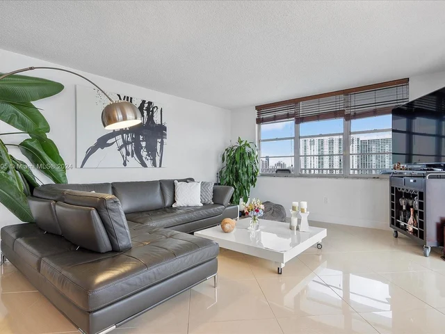 2851 NE 183rd St # 1717E, Aventura FL 33160