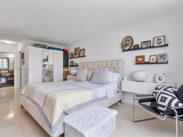 2851 NE 183rd St # 1717E, Aventura FL 33160