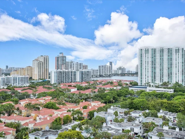 2851 NE 183rd St # 1717E, Aventura FL 33160