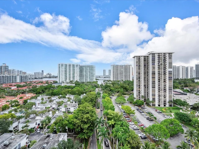 2851 NE 183rd St # 1717E, Aventura FL 33160