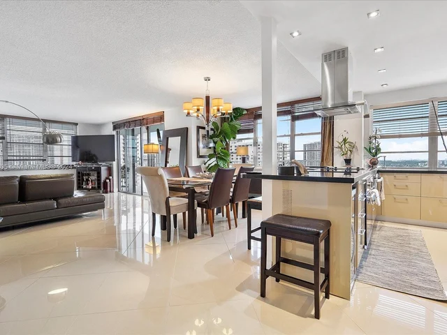 2851 NE 183rd St # 1717E, Aventura FL 33160