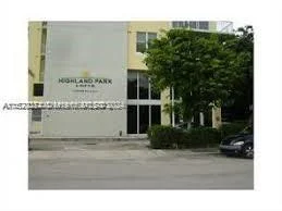 1350 NW 8th # 4, Miami FL 33136