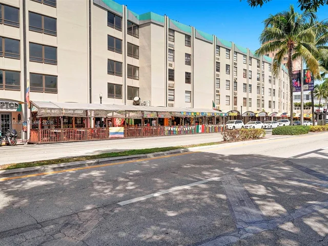 710 Washington Ave, Miami Beach FL 33139