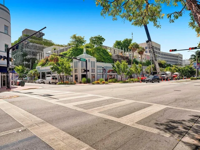 710 Washington Ave, Miami Beach FL 33139