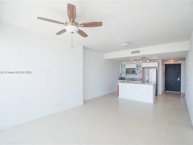 888 Biscayne Blvd # 2103, Miami FL 33132