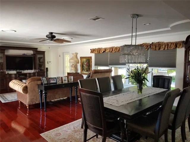 2121 NE 29th St, Lighthouse Point FL 33064