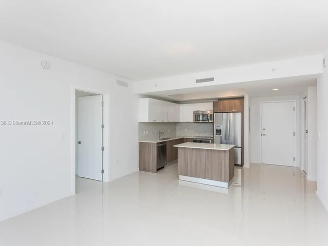 5300 Paseo Blvd # 609, Doral FL 33166