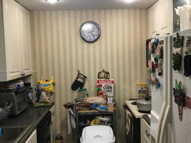 9455 W Flagler St # C712, Miami FL 33174