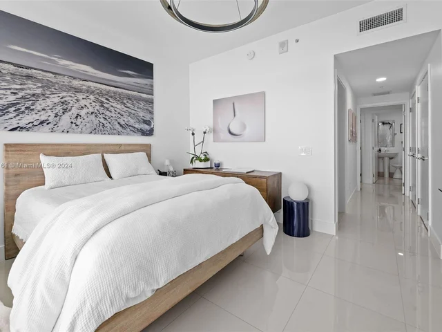 6899 Collins Ave # 1607, Miami Beach FL 33141