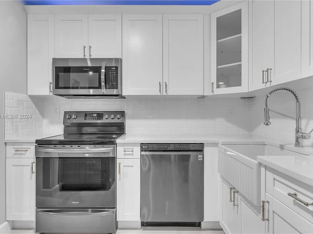 5680 SW 3rd Pl # 103, Margate FL 33068