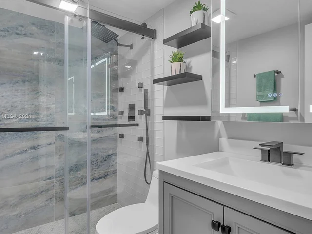 5680 SW 3rd Pl # 103, Margate FL 33068