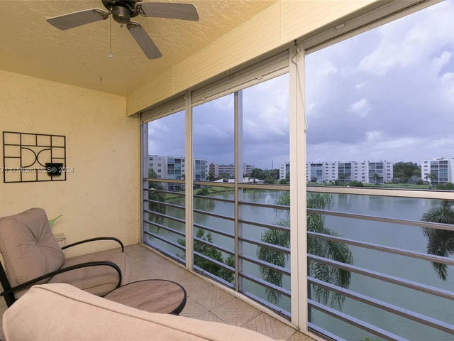 121 SE 3rd Ave # 407, Dania Beach FL 33004