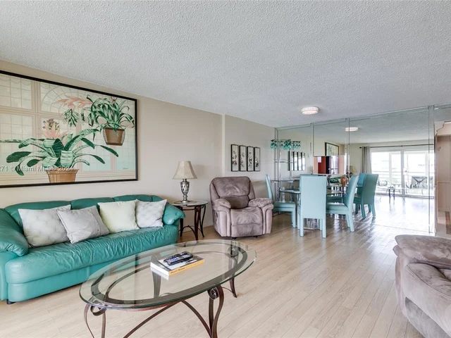 121 SE 3rd Ave # 407, Dania Beach FL 33004
