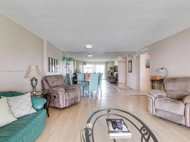 121 SE 3rd Ave # 407, Dania Beach FL 33004
