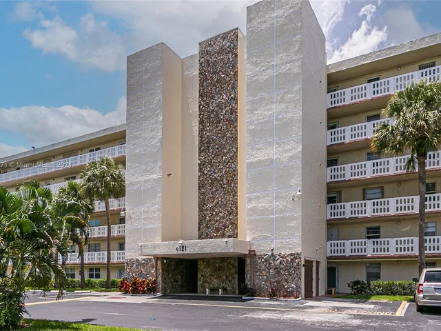 121 SE 3rd Ave # 407, Dania Beach FL 33004