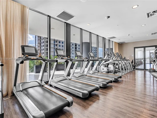 5252 NW 85th Ave # 1212, Doral FL 33166