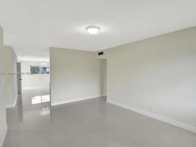 385 NW 15th St, Pompano Beach FL 33060