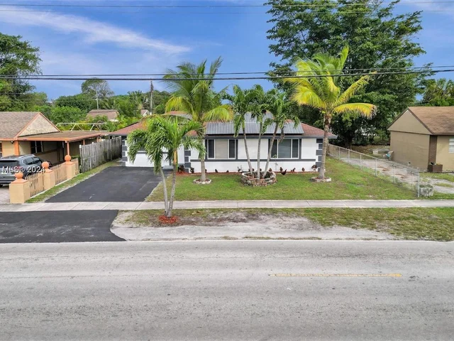 385 NW 15th St, Pompano Beach FL 33060