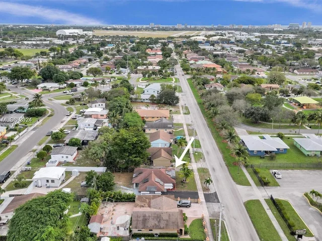 385 NW 15th St, Pompano Beach FL 33060