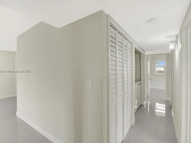 385 NW 15th St, Pompano Beach FL 33060