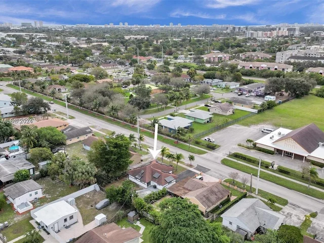 385 NW 15th St, Pompano Beach FL 33060