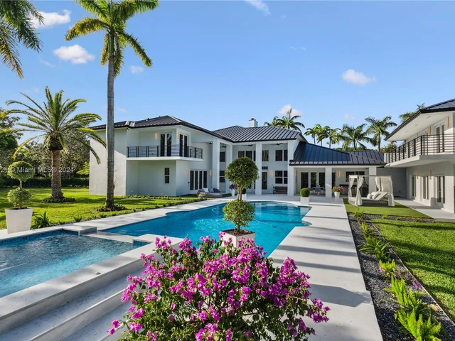 6290 SW 130th Ter, Pinecrest FL 33156